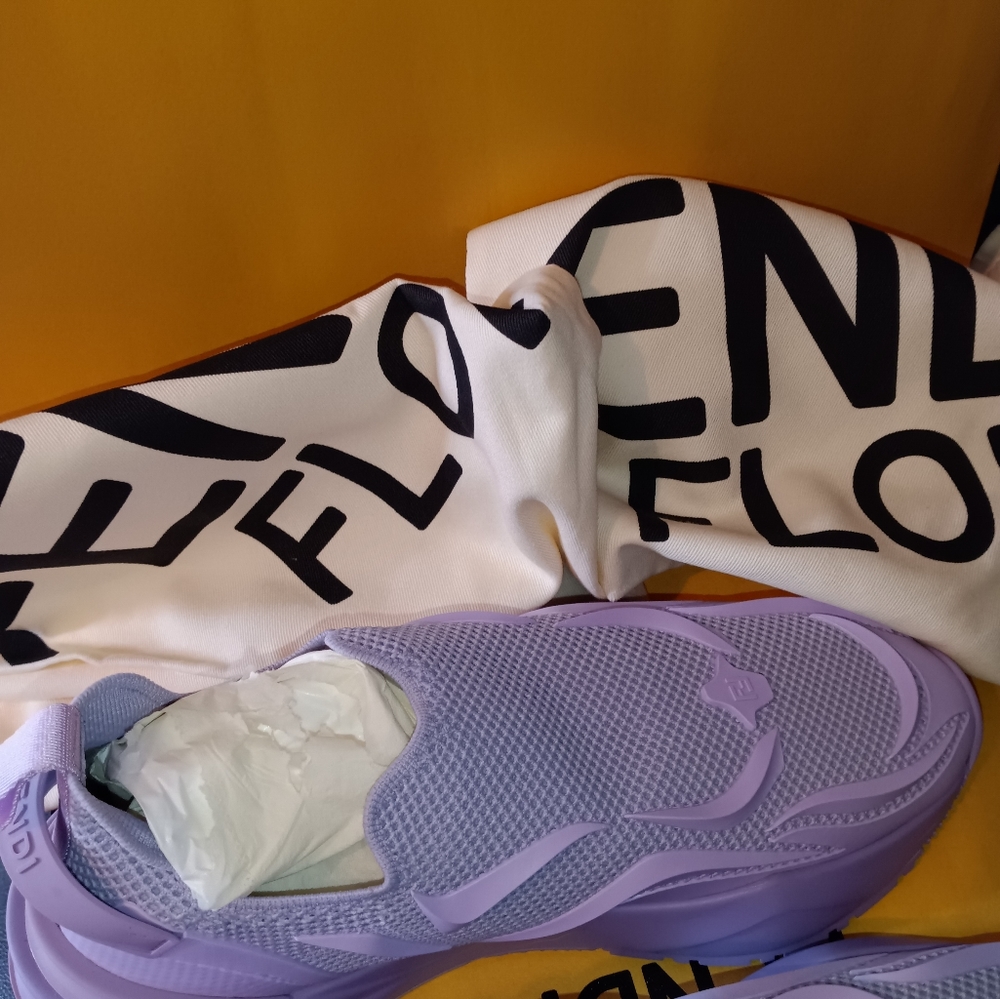 Authentic Fendi sneakers - Picture 7 of 10